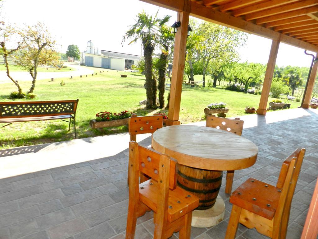 Hotel Agriturismo Zio Michele Isola Della Scala Exterior foto